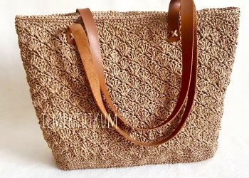 Crochet bag pattern with leather straps